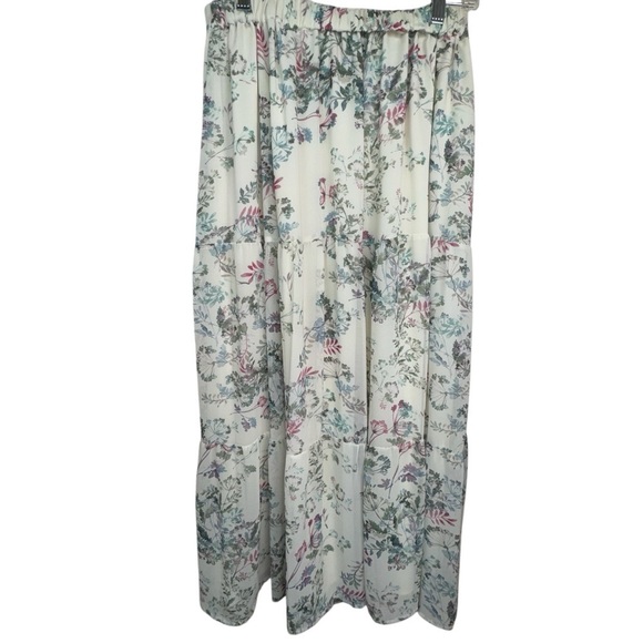 Vince Camuto Dresses & Skirts - Vince Camuto women’s chiffon floral maxi skirt size XS